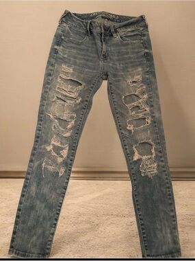 American Eagle Outfitters Light Blue Ripped Skinny Jeans